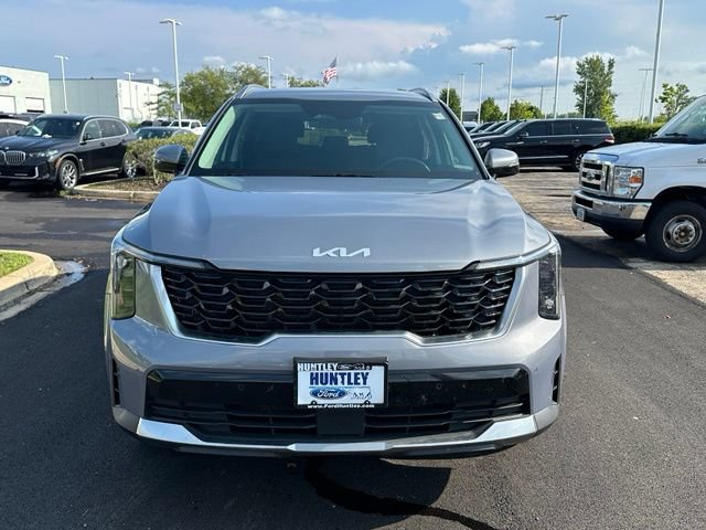 Used 2025 Kia Sorento S AWD/4WD image 3