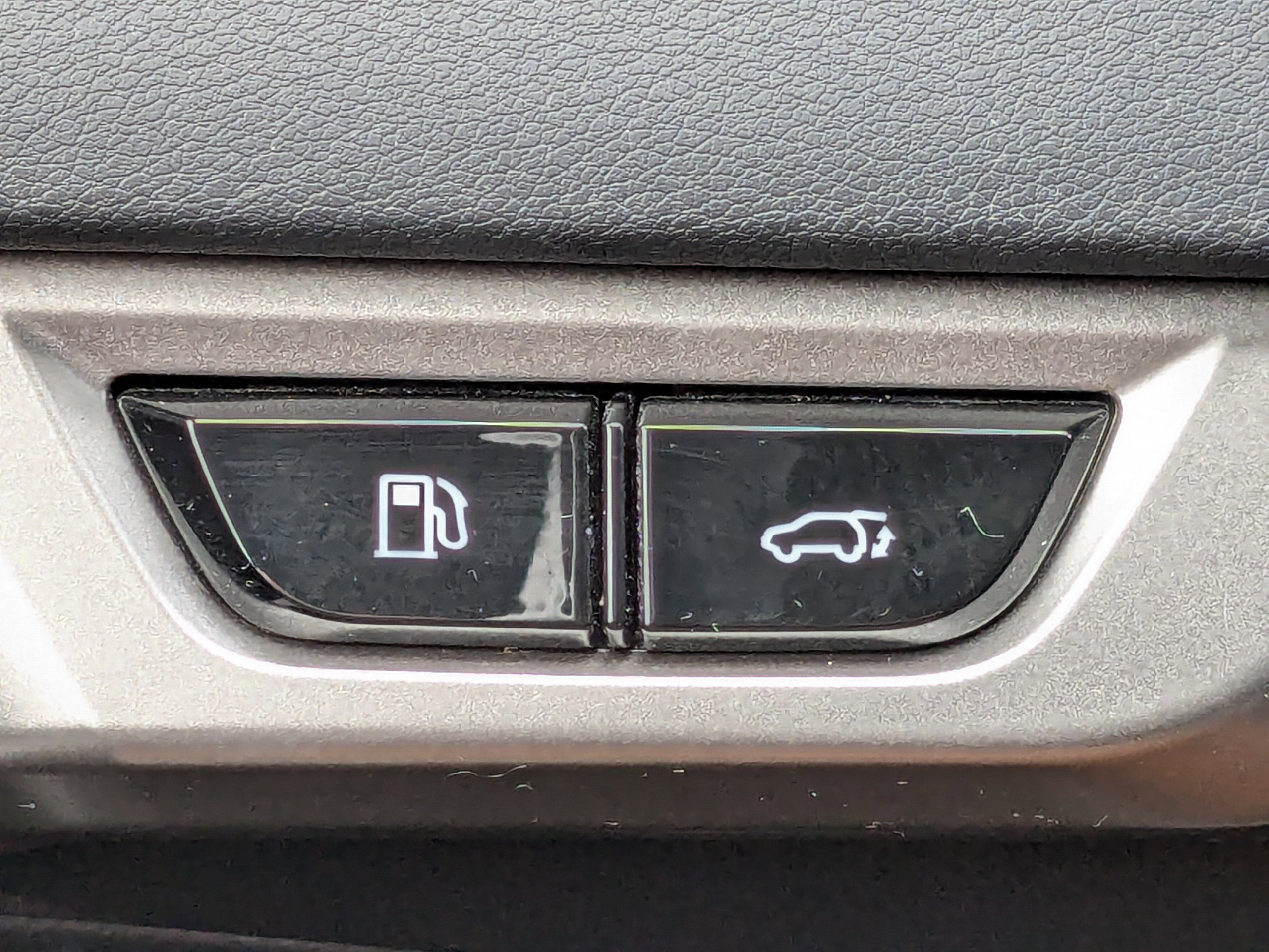 Used 2023 Lexus RX 350 Premium Plus w/ Cold Area Package image 28