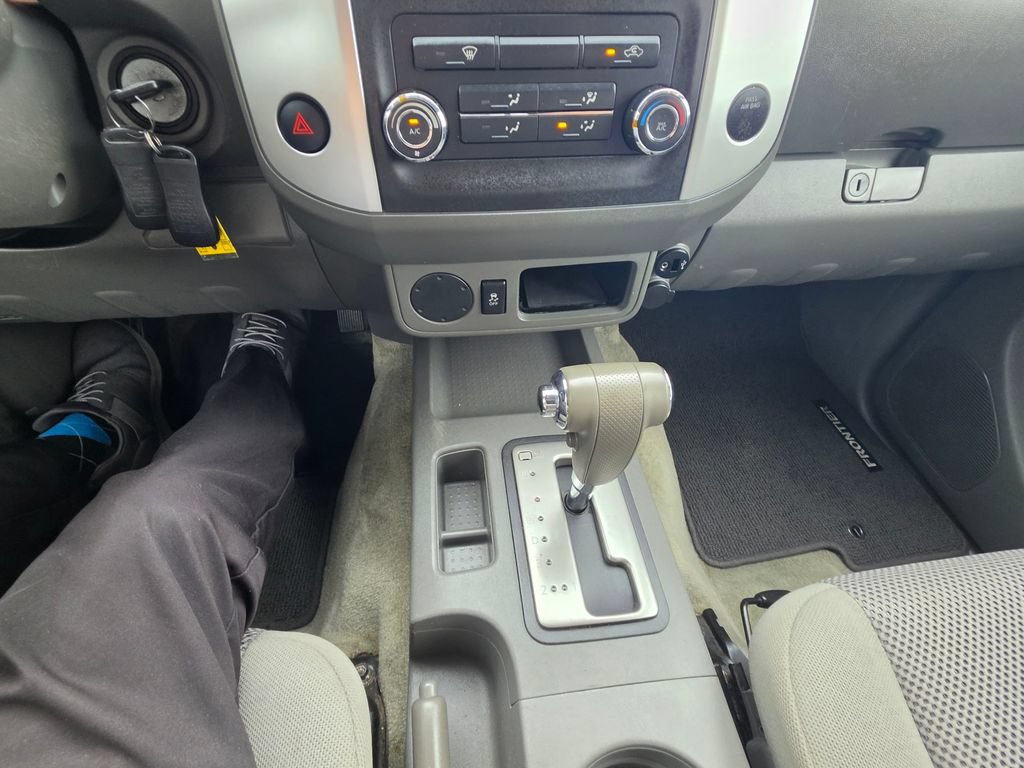 Used 2018 Nissan Frontier SV RWD image 19