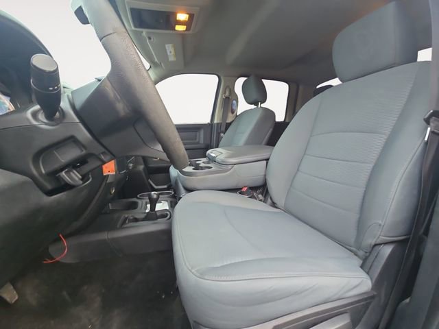 Used 2017 RAM 3500 Tradesman w/ Chrome Appearance Group image 9