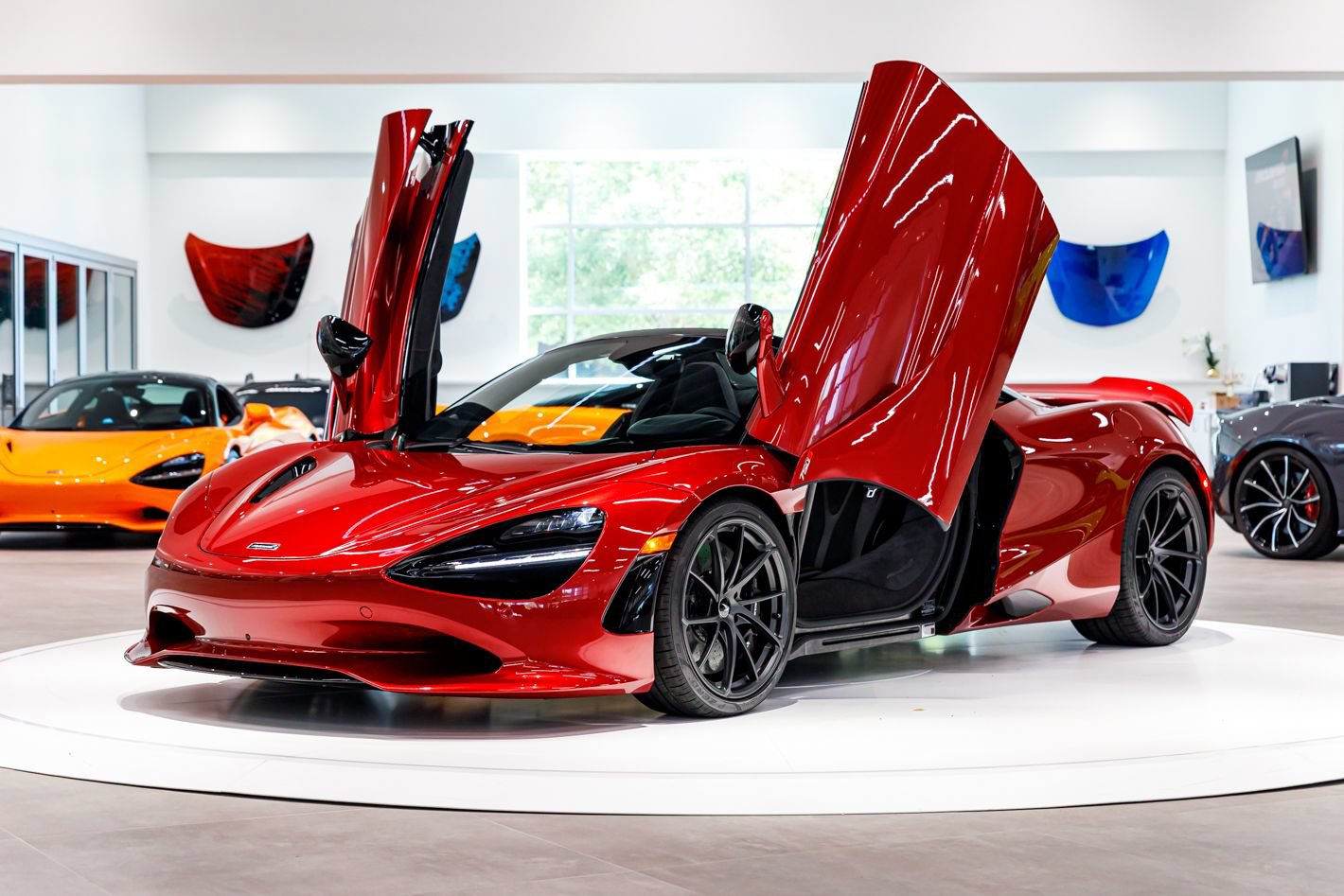 Used 2027 McLaren 750S Spider RWD image 44