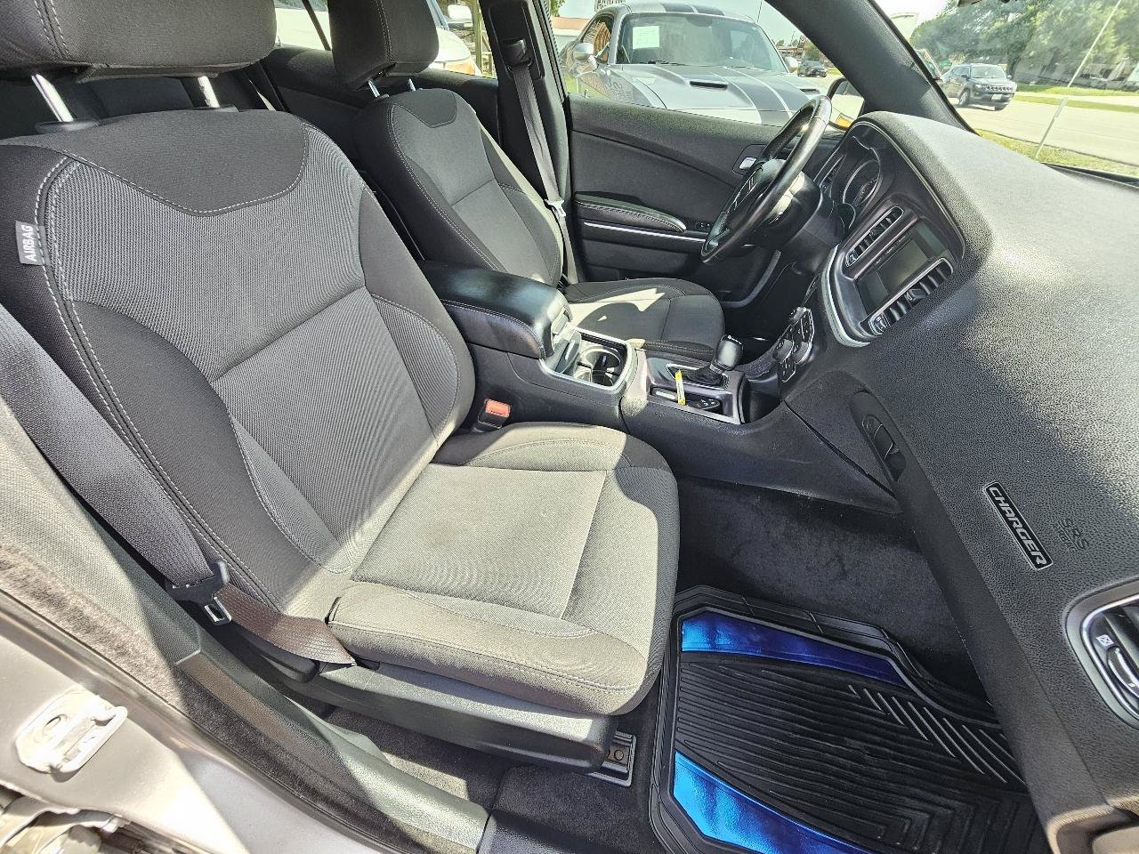 Used 2015 Dodge Charger SE w/ Popular Equipment Group RWD image 30