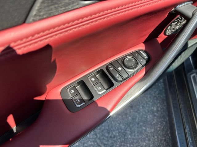 Used 2021 Kia Stinger GT1 RWD image 19
