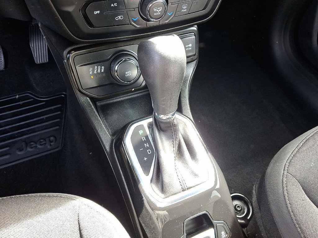 Certified 2022 Jeep Renegade Altitude w/ Convenience Group image 12