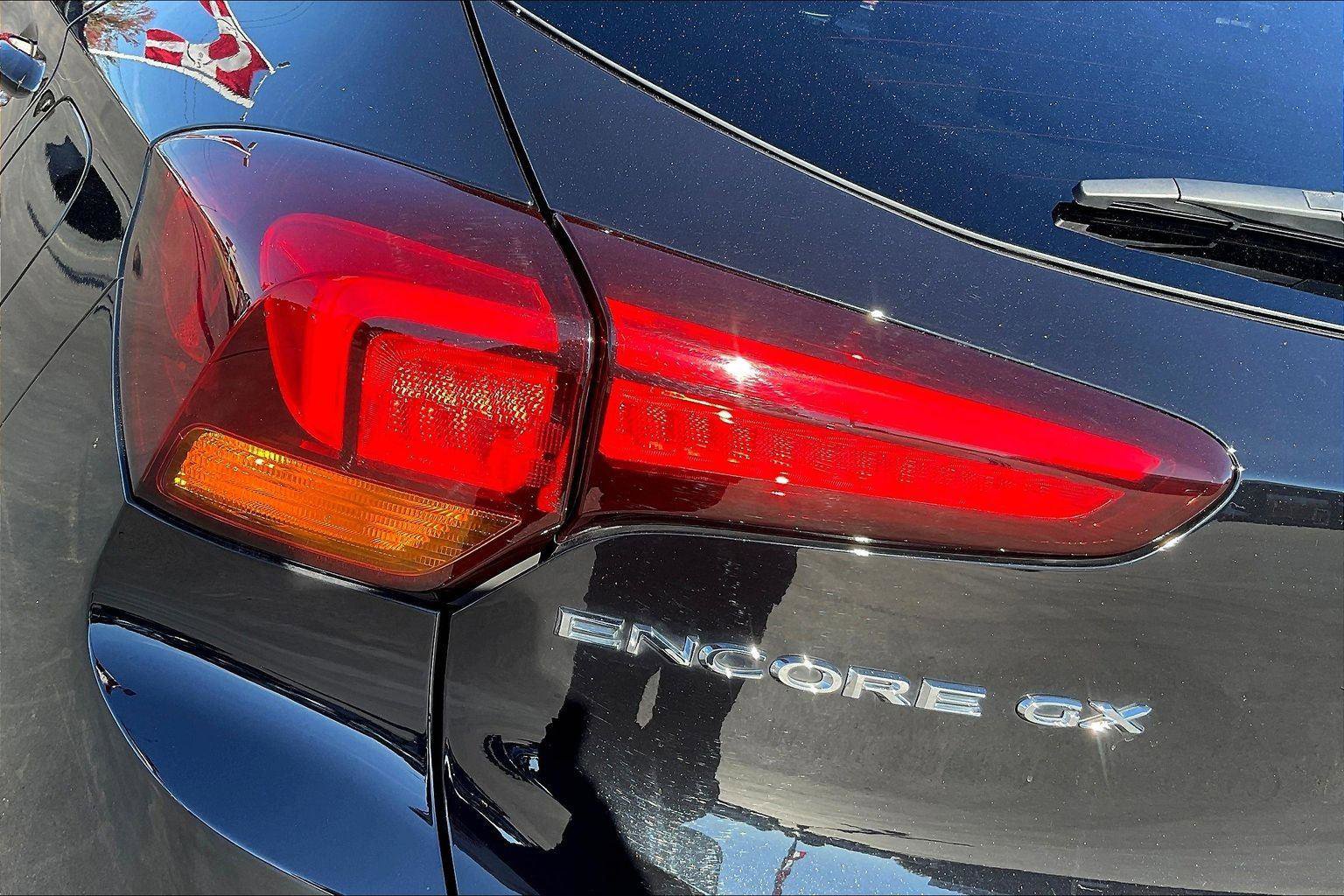 Used 2022 Buick Encore GX Essence w/ Advanced Technology Package image 29