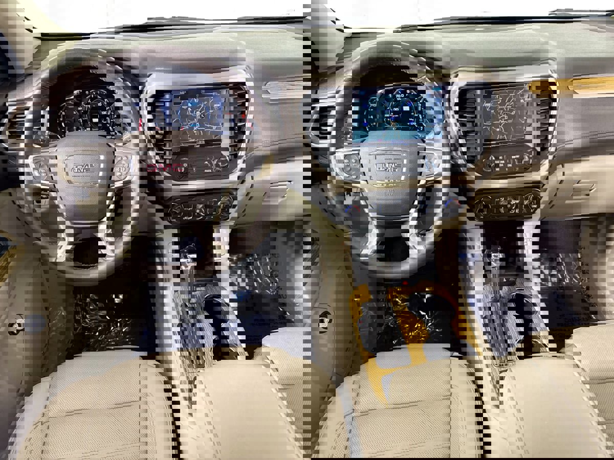 Used 2018 GMC Acadia Denali w/ Technology Package image 29