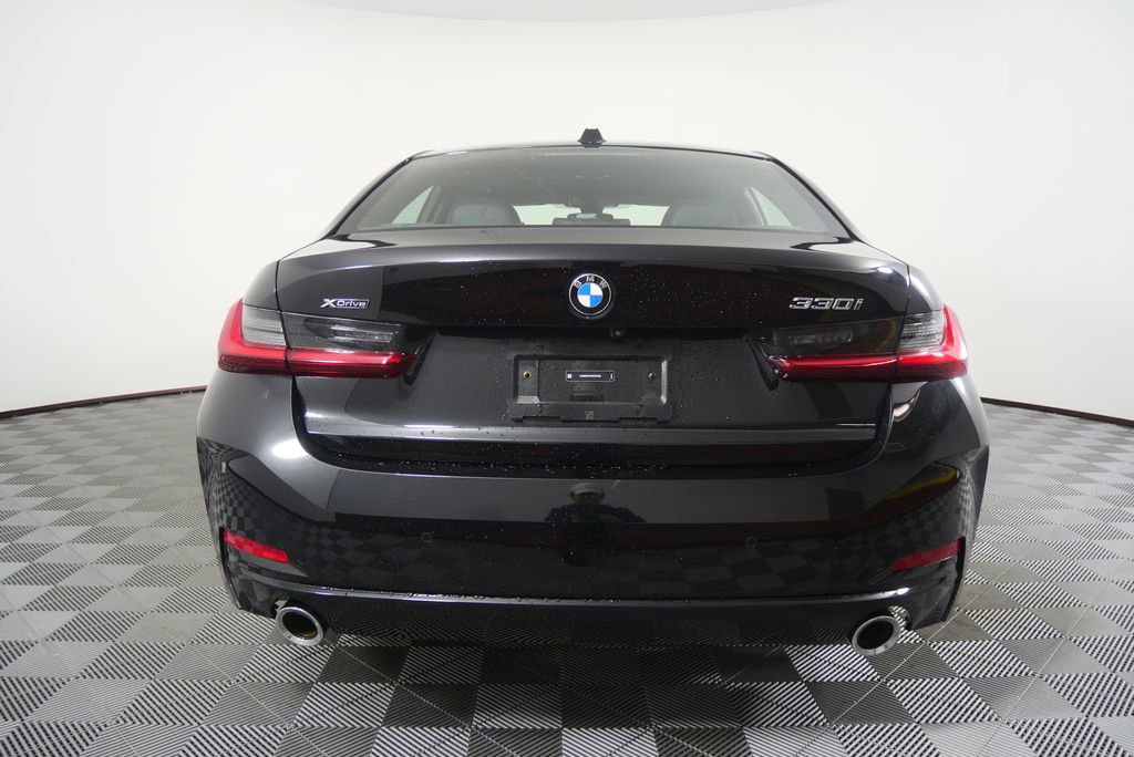 Used 2025 BMW 330i xDrive Sedan image 4