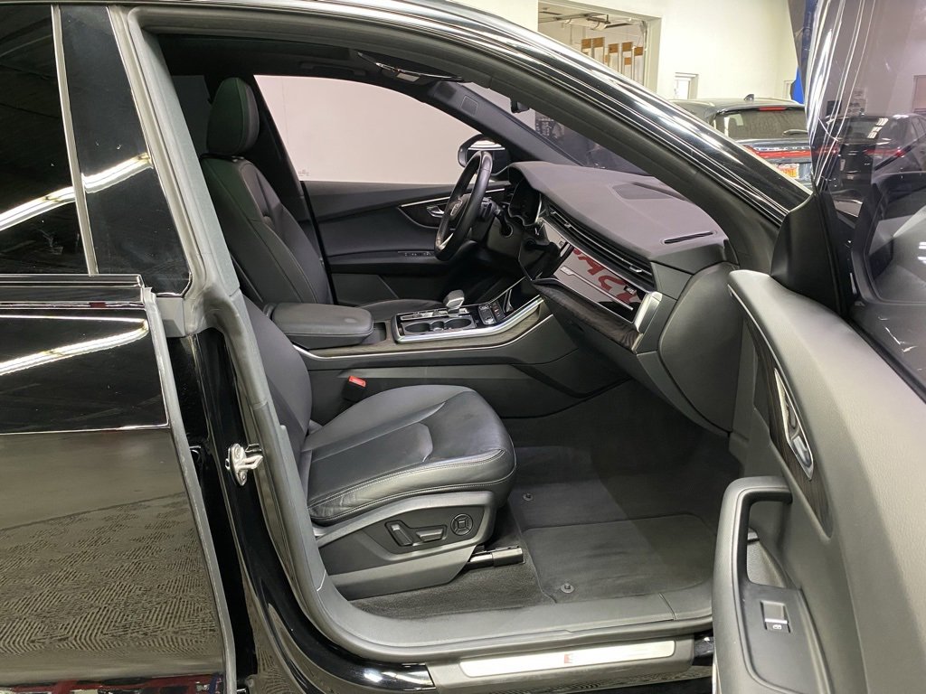 Used 2021 Audi Q8 Premium Plus image 17
