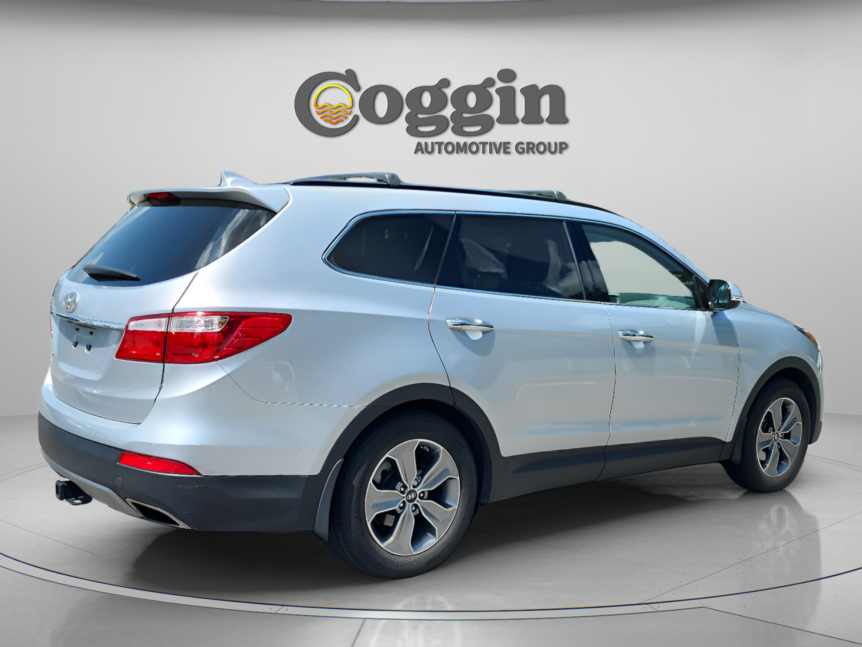 Used 2014 Hyundai Santa Fe GLS FWD image 5