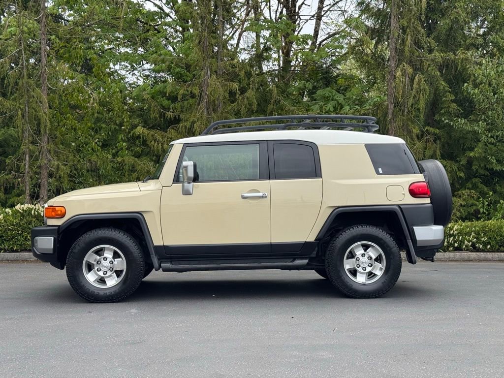 Used 2008 Toyota FJ Cruiser 4WD image 3