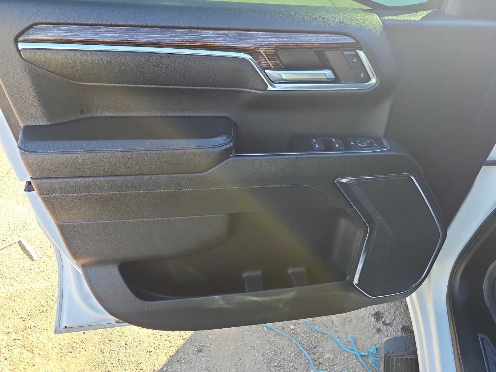 Used 2024 GMC Sierra 1500 Elevation image 14