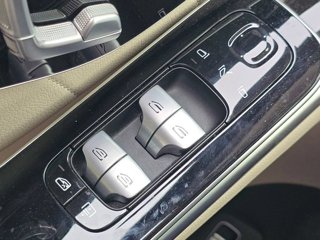Certified 2024 Mercedes-Benz S 580e 4MATIC Sedan image 27