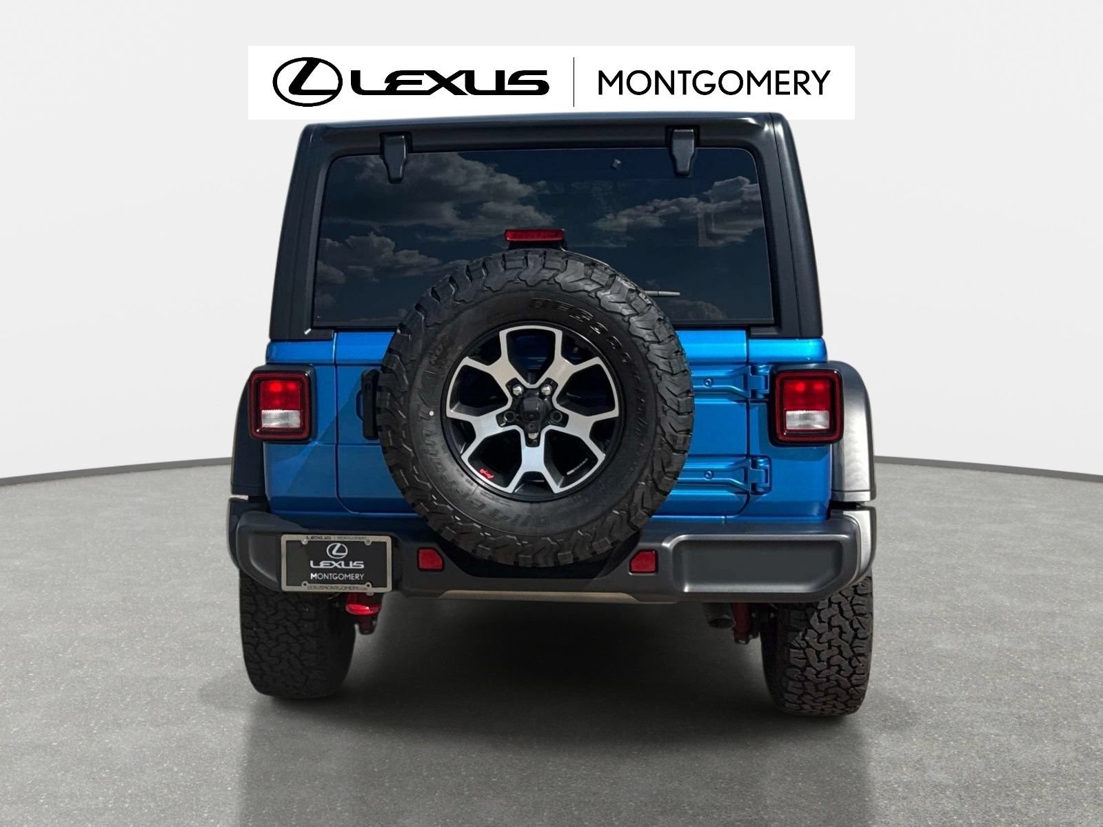 Used 2023 Jeep Wrangler Unlimited Rubicon AWD/4WD image 5