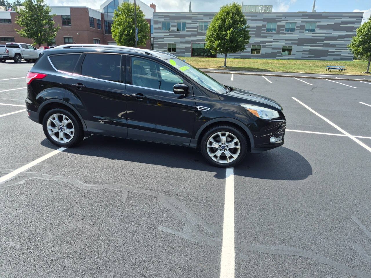 Used 2016 Ford Escape Titanium AWD/4WD image 23