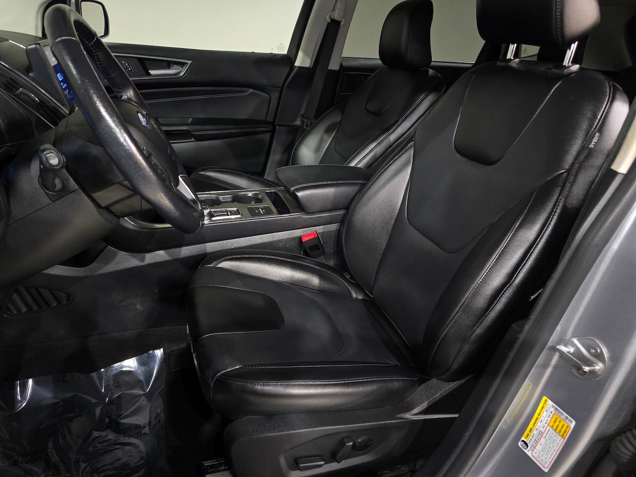 Used 2022 Ford Edge Titanium image 23