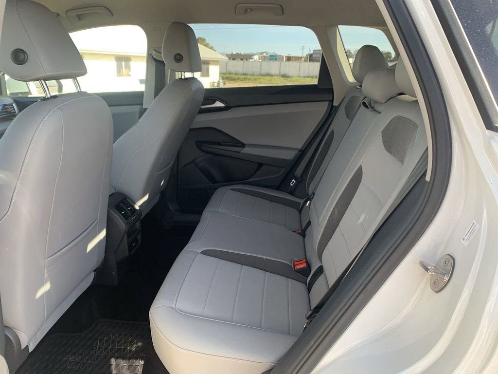 Used 2022 Volkswagen Taos SE image 23