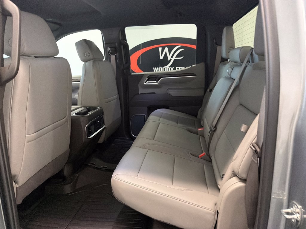 New 2026 GMC Sierra 1500 SLT w/ SLT Premium Package AWD/4WD image 13