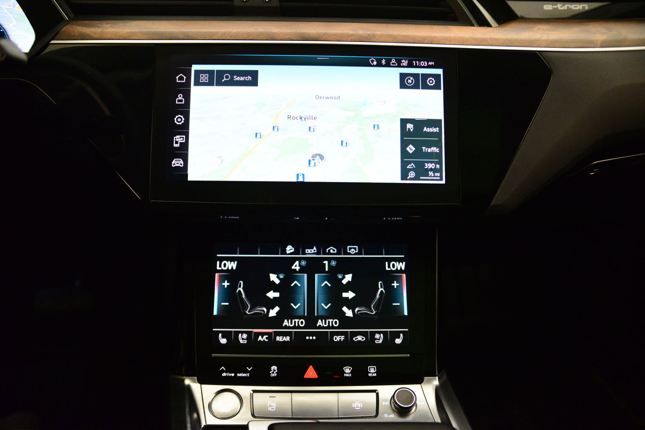 Used 2020 Audi e-tron Premium Plus image 28