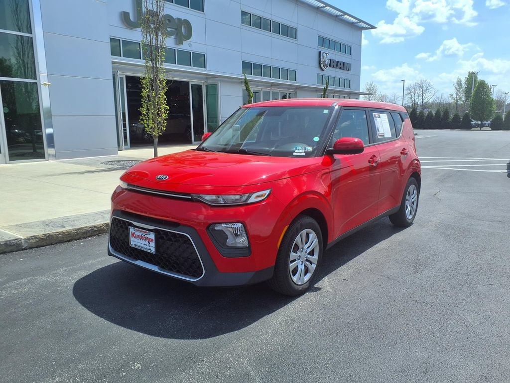 Used 2020 Kia Soul LX FWD image 2