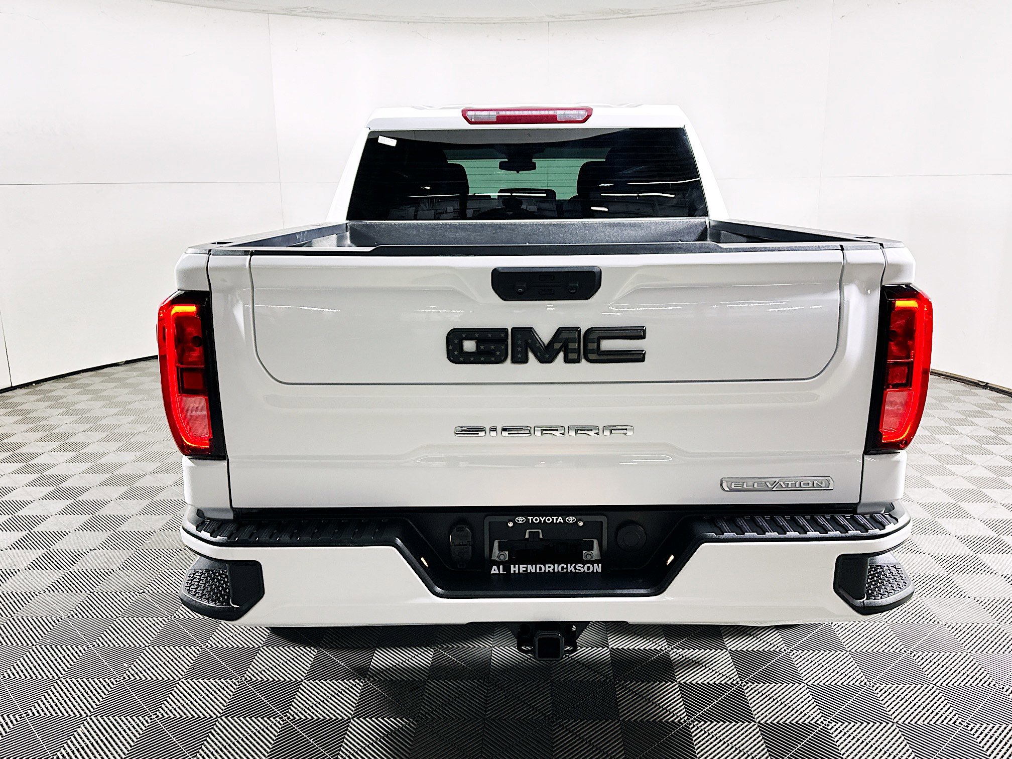 Used 2022 GMC Sierra 1500 Elevation image 4