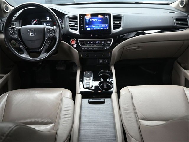 Used 2017 Honda Pilot Touring image 18