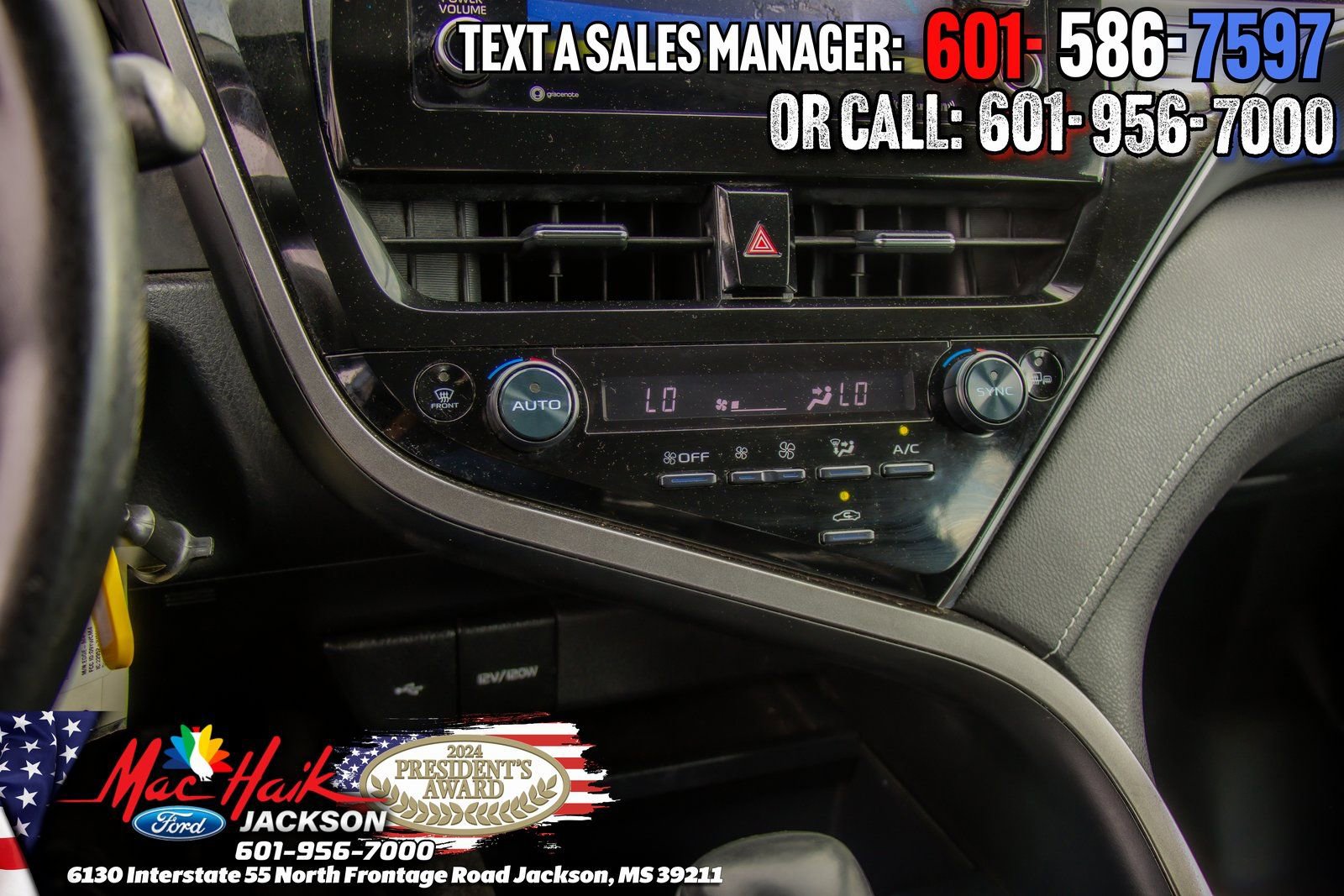 Used 2023 Toyota Camry SE image 14