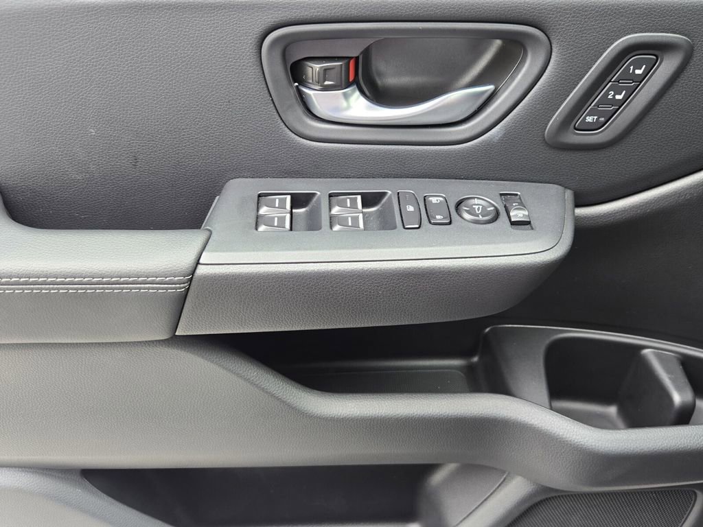 Certified 2025 Honda Pilot EX-L image 24