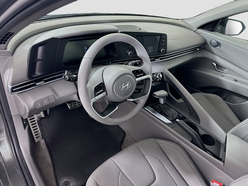 New 2026 Hyundai Elantra Sport image 9