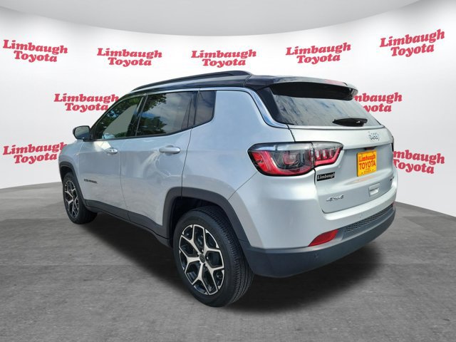Used 2025 Jeep Compass Limited AWD/4WD image 24
