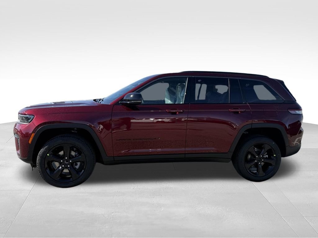 New 2026 Jeep Grand Cherokee Limited w/ Limited Altitude Package RWD image 3