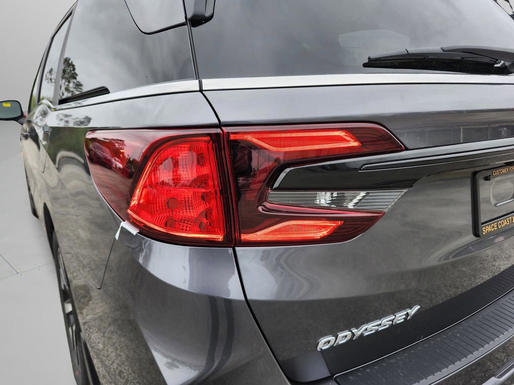 New 2026 Honda Odyssey EX-L image 15