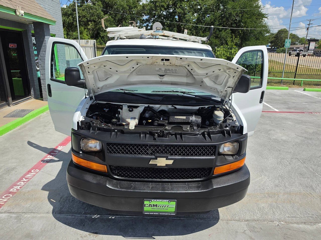 Used 2012 Chevrolet Express 2500 w/ Cold Climate Package RWD image 55