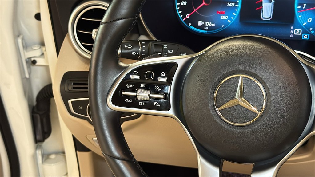 Used 2020 Mercedes-Benz GLC 300 4MATIC image 22