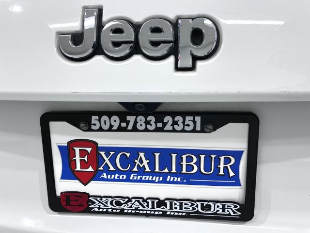 Used 2017 Jeep Grand Cherokee Laredo image 28