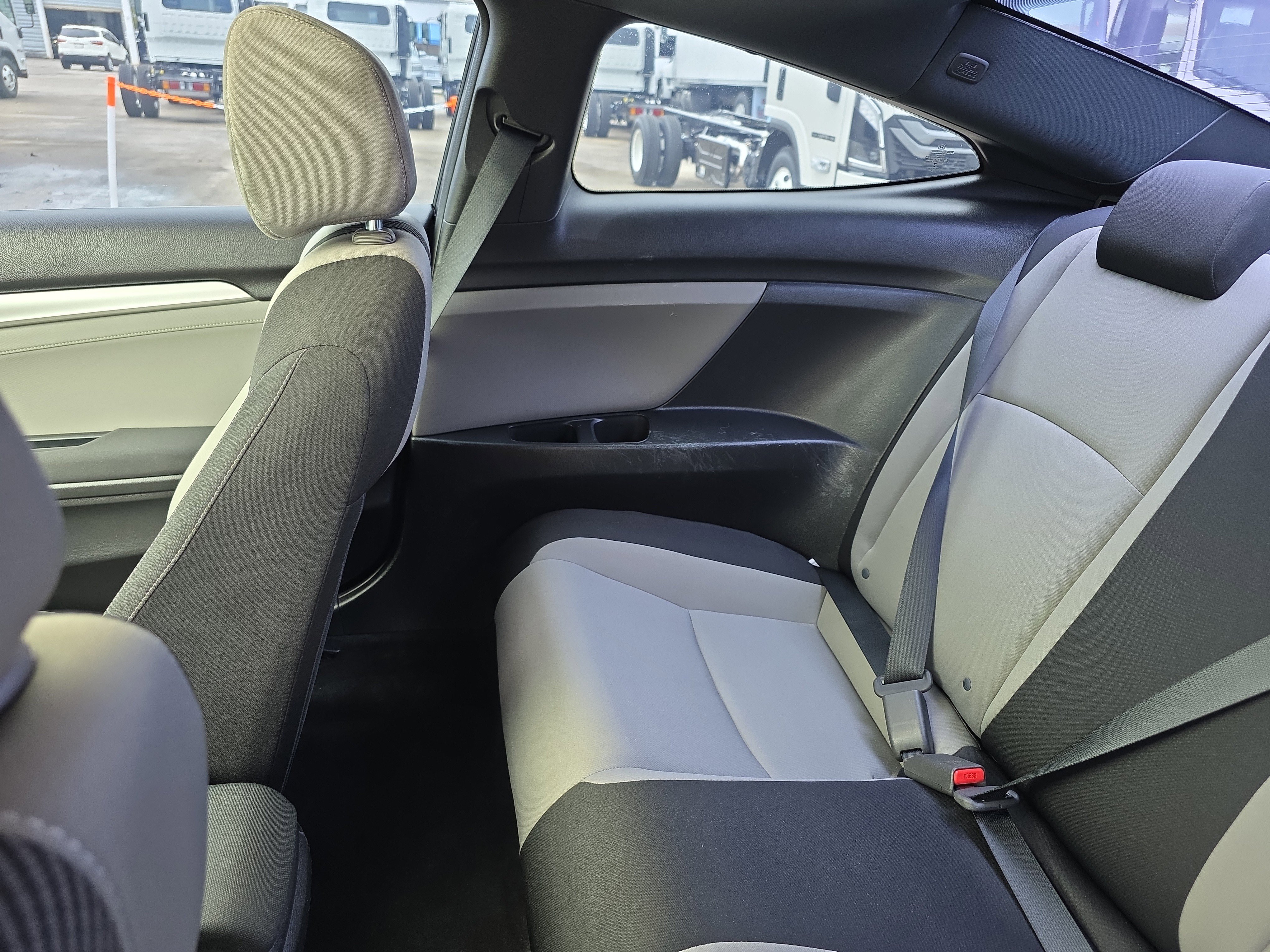 Used 2018 Honda Civic EX-T image 16