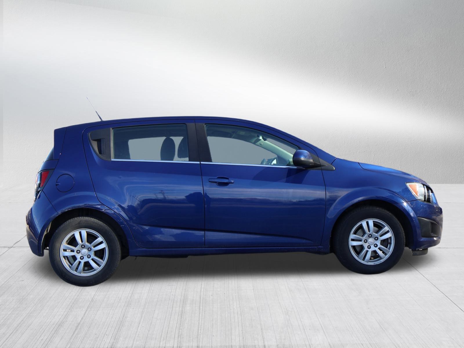 Used 2014 Chevrolet Sonic LT image 8