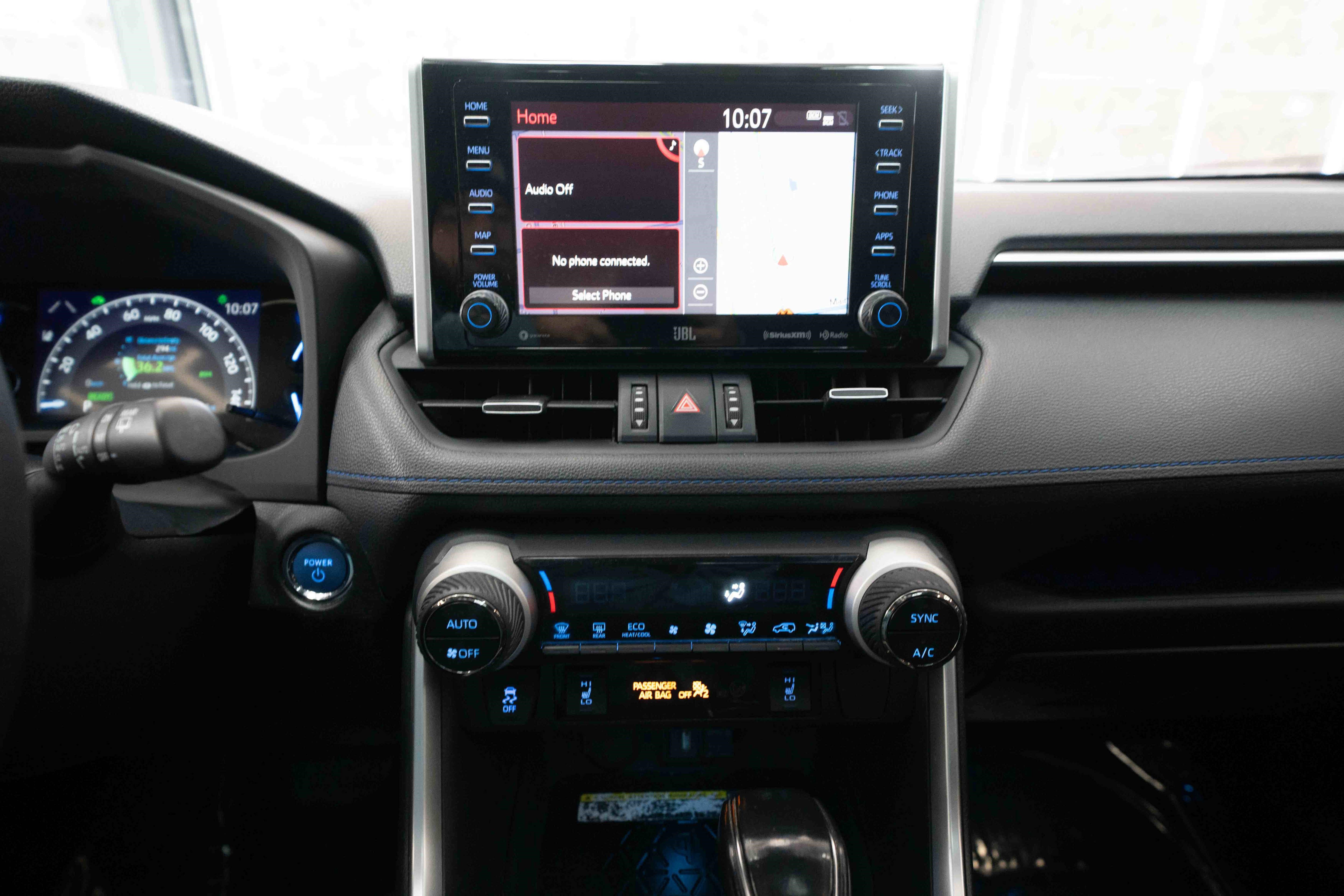 Used 2020 Toyota RAV4 XSE AWD/4WD image 17