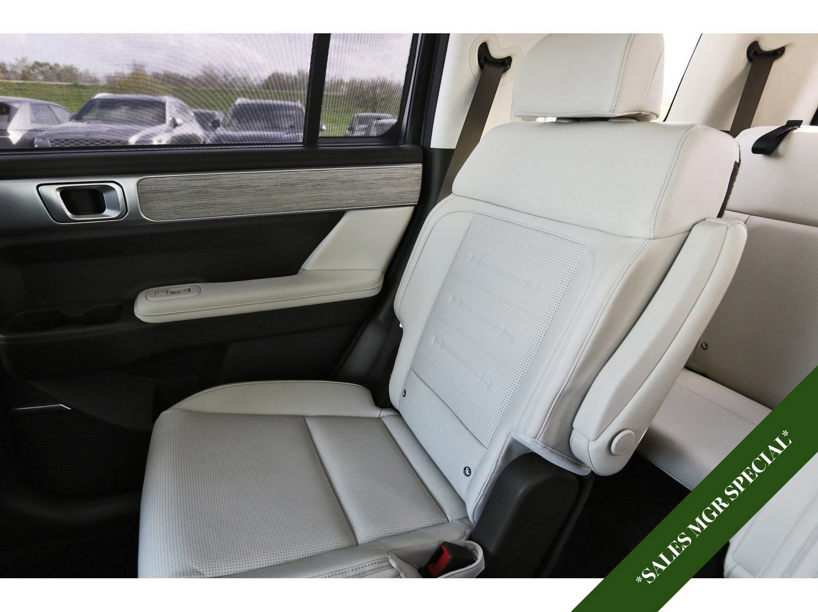 Used 2025 Hyundai Santa Fe Calligraphy image 13