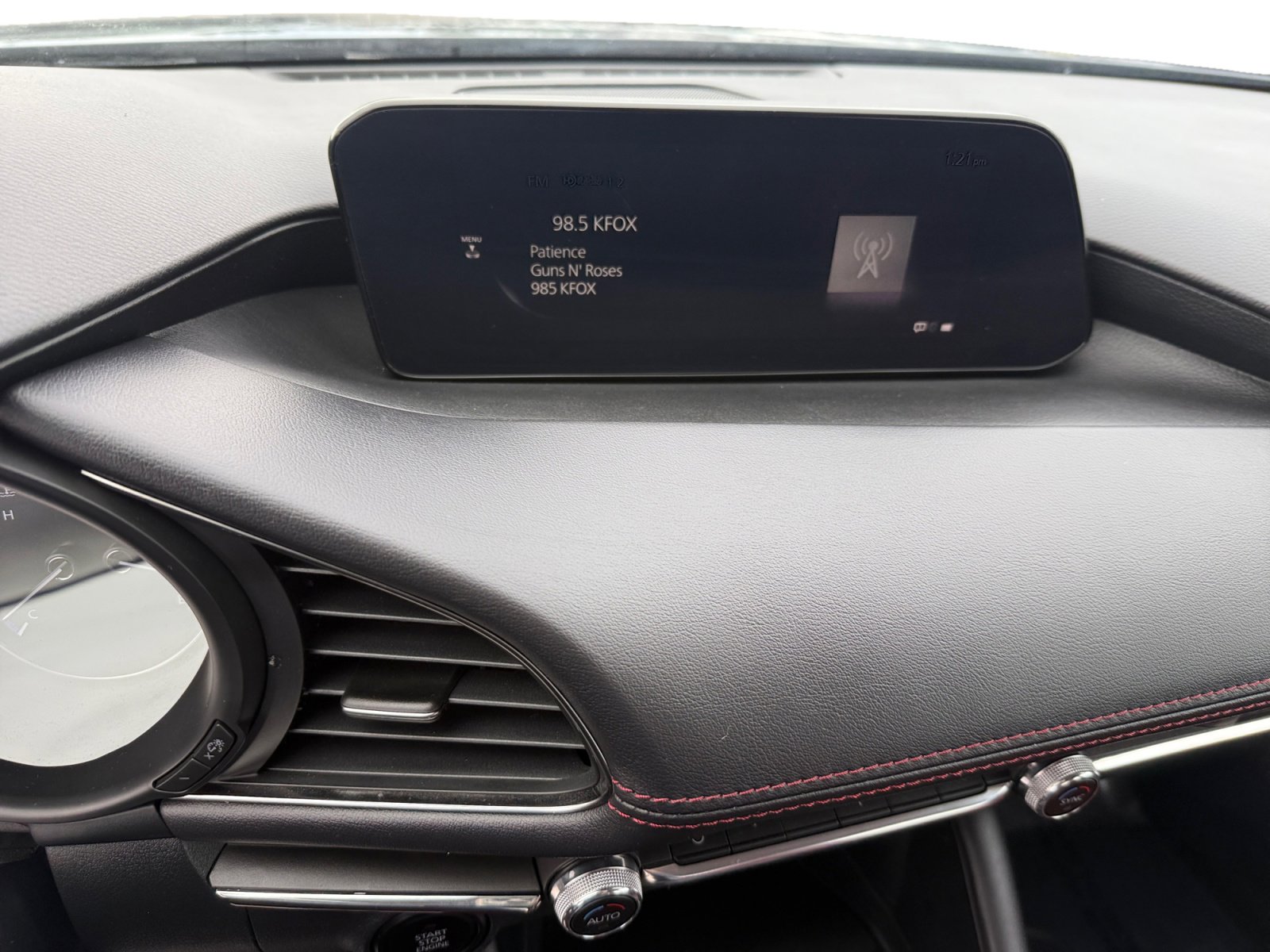 Used 2023 MAZDA MAZDA3 s image 12