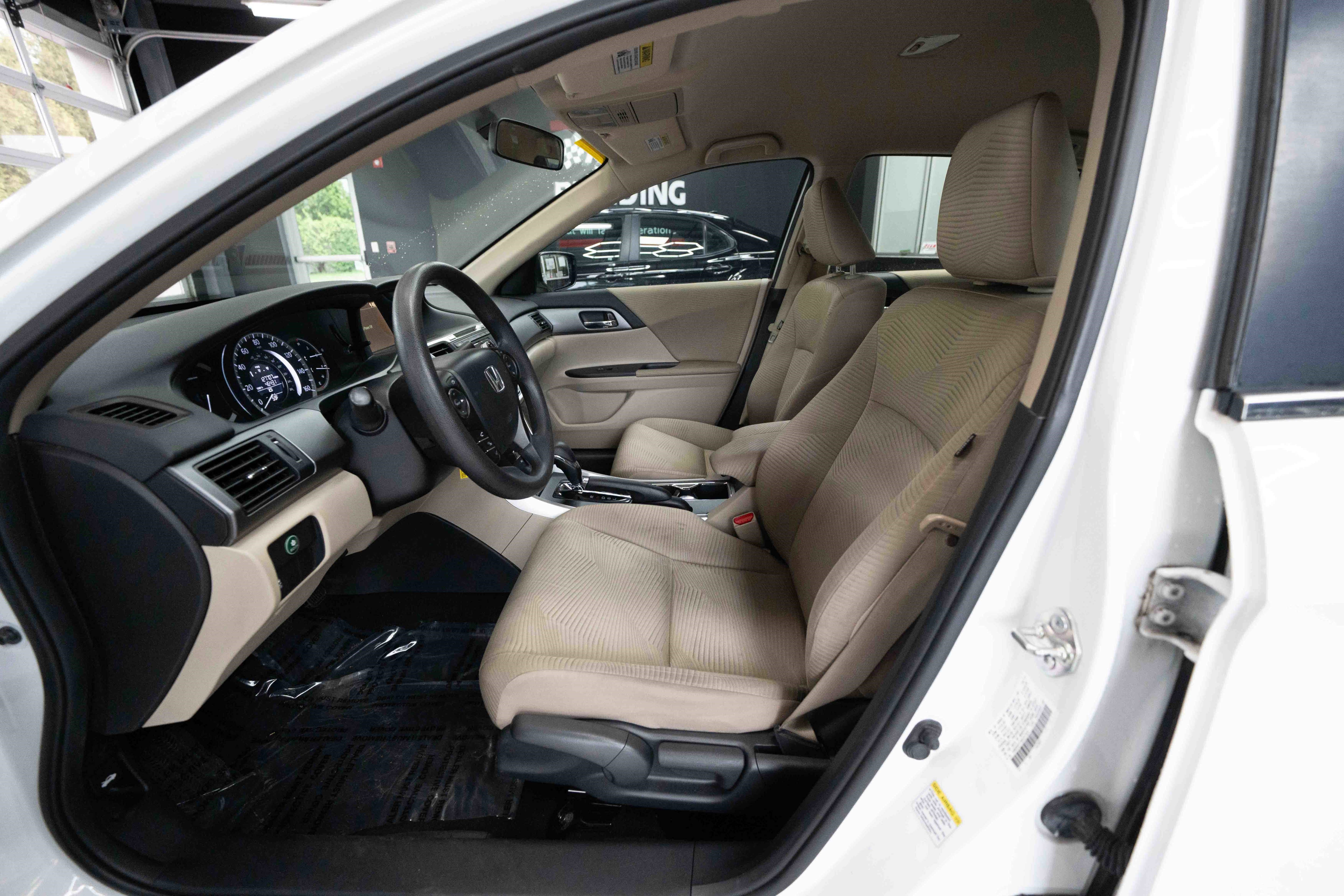 Used 2014 Honda Accord LX image 9
