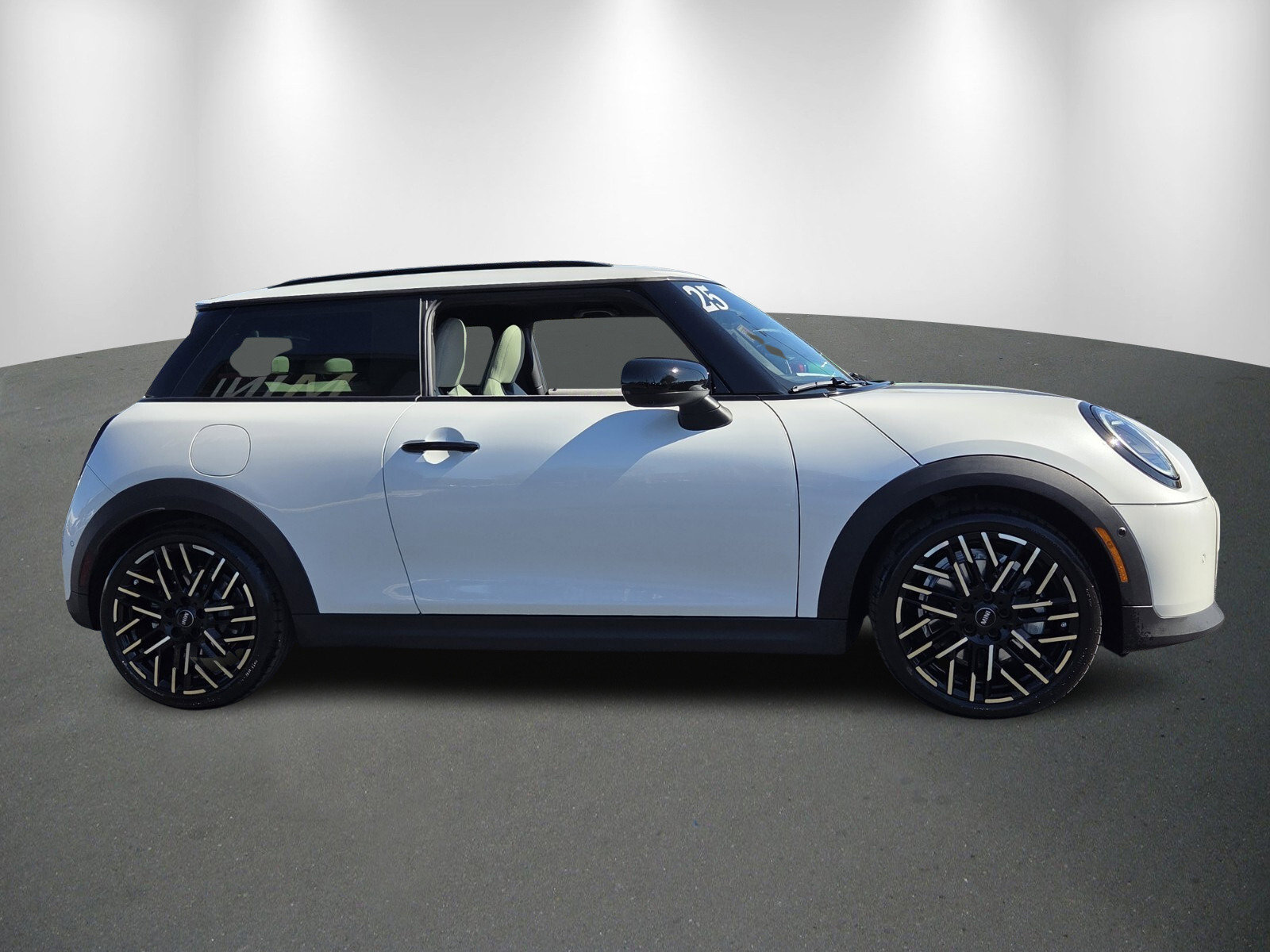 Used 2025 MINI Cooper S image 8