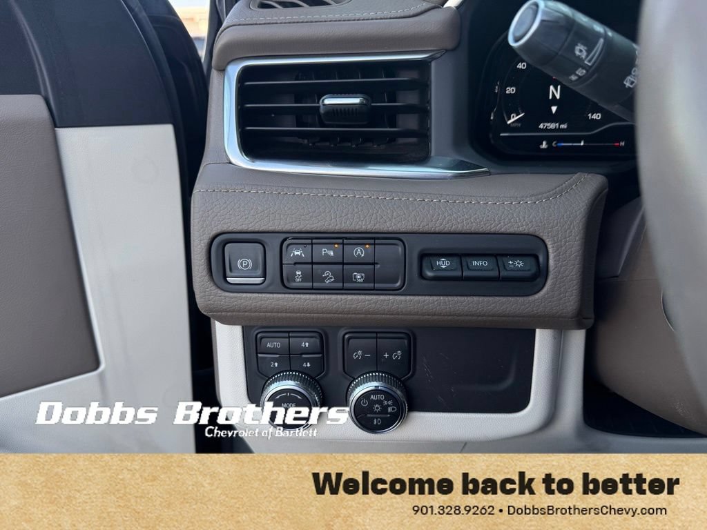 Used 2023 GMC Yukon XL Denali AWD/4WD image 16