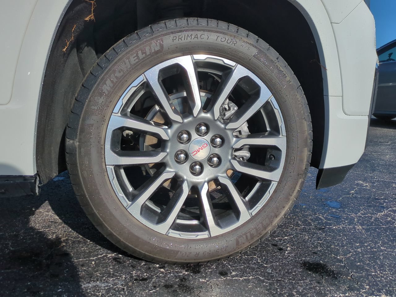 Certified 2021 GMC Acadia Denali w/ Denali Technology Package FWD image 11