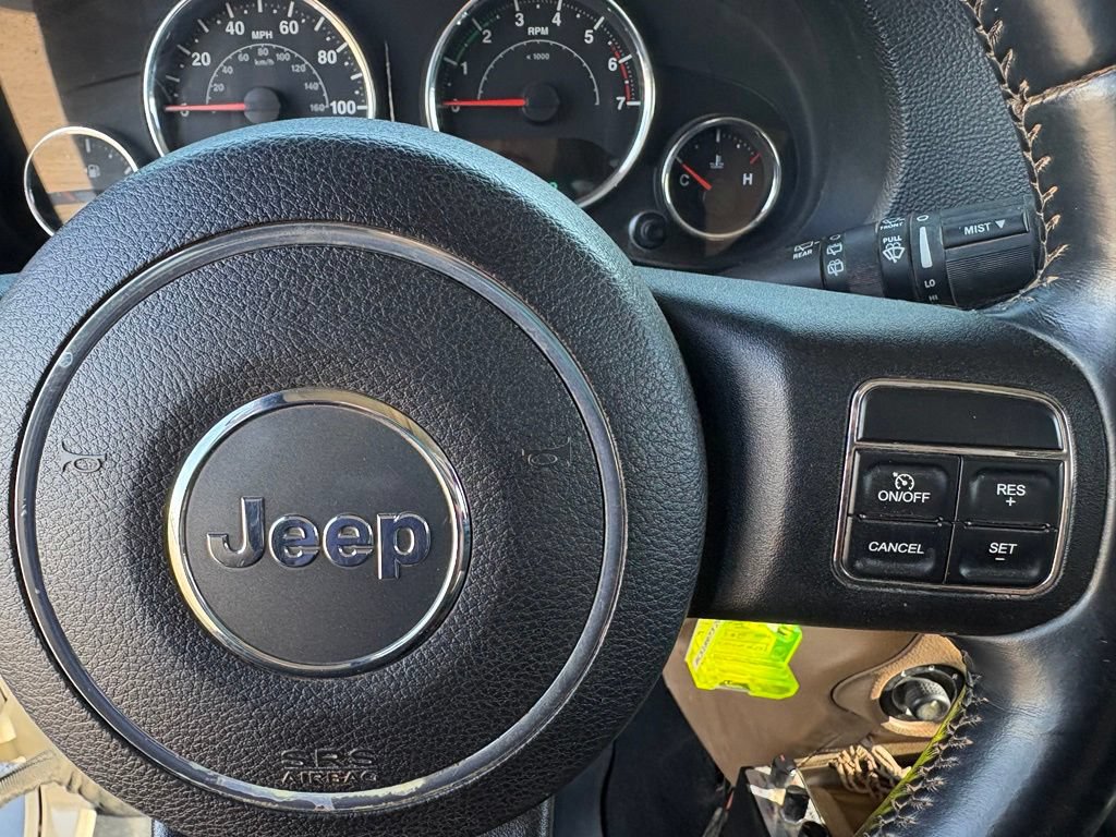Used 2011 Jeep Wrangler Sahara w/ Connectivity Group AWD/4WD image 17