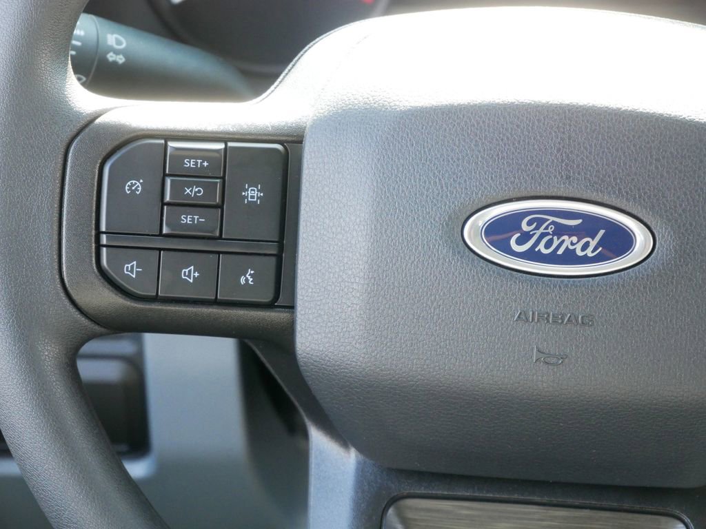 New 2026 Ford F550 4x4 Crew Cab Super Duty image 17