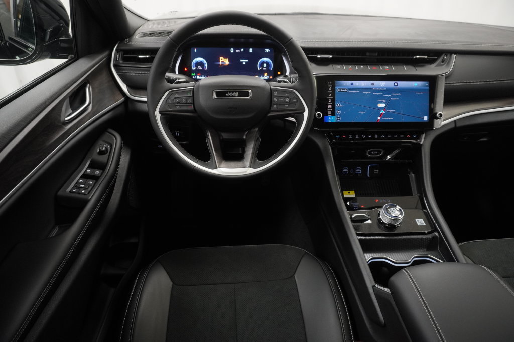 New 2026 Jeep Grand Cherokee Altitude AWD/4WD image 19