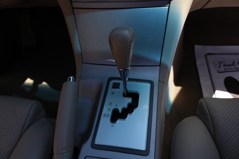 Used 2004 Toyota Solara SLE FWD image 7
