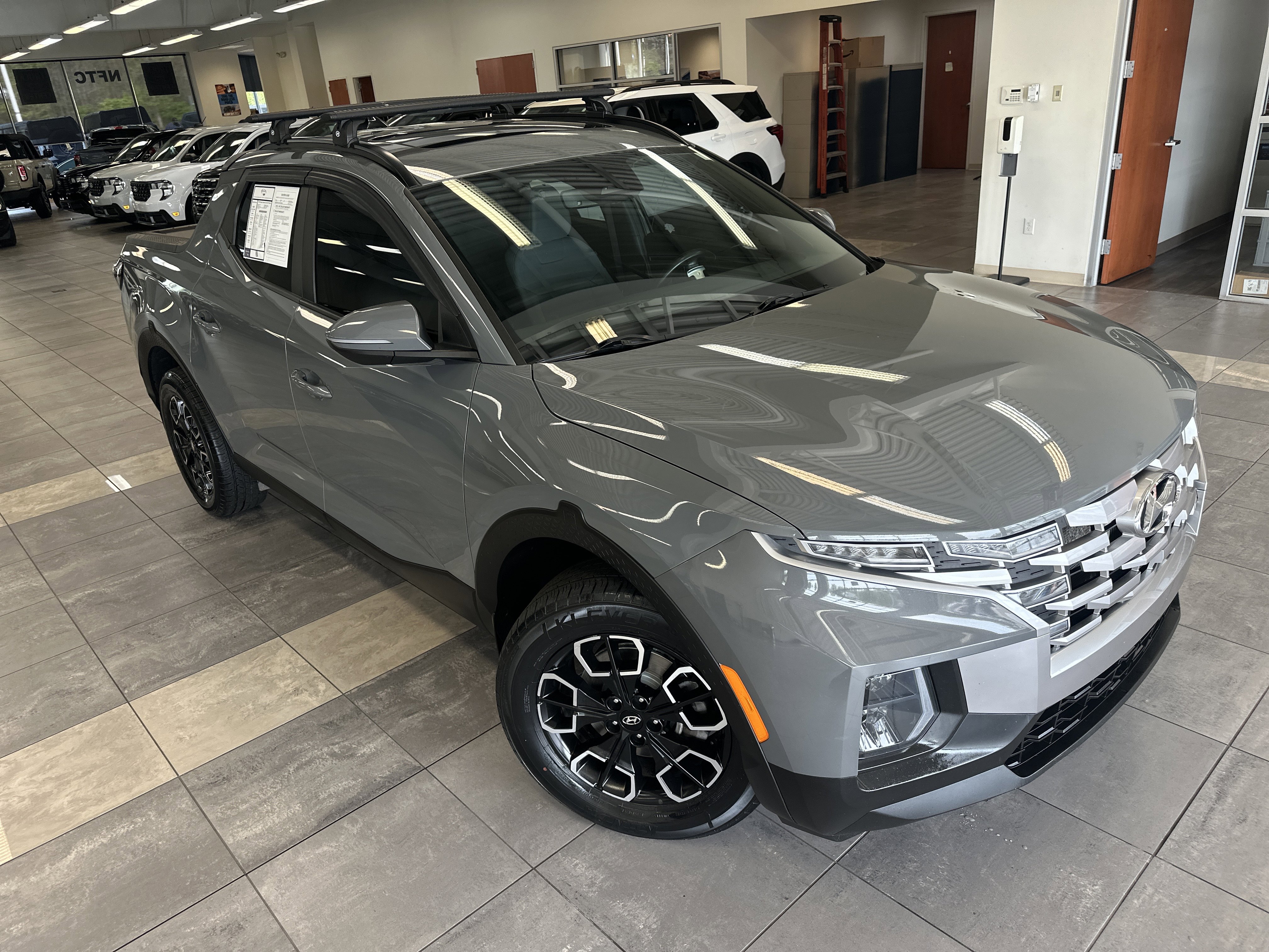 Used 2022 Hyundai Santa Cruz SEL Premium AWD/4WD image 11