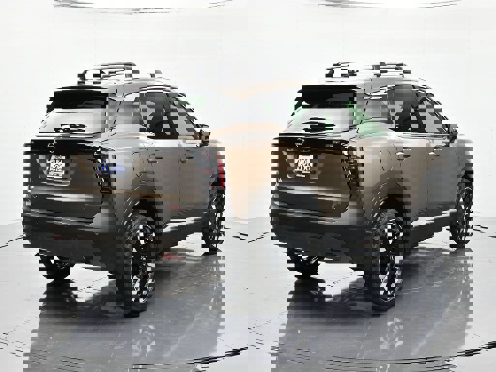 New 2026 Nissan Kicks SR image 5