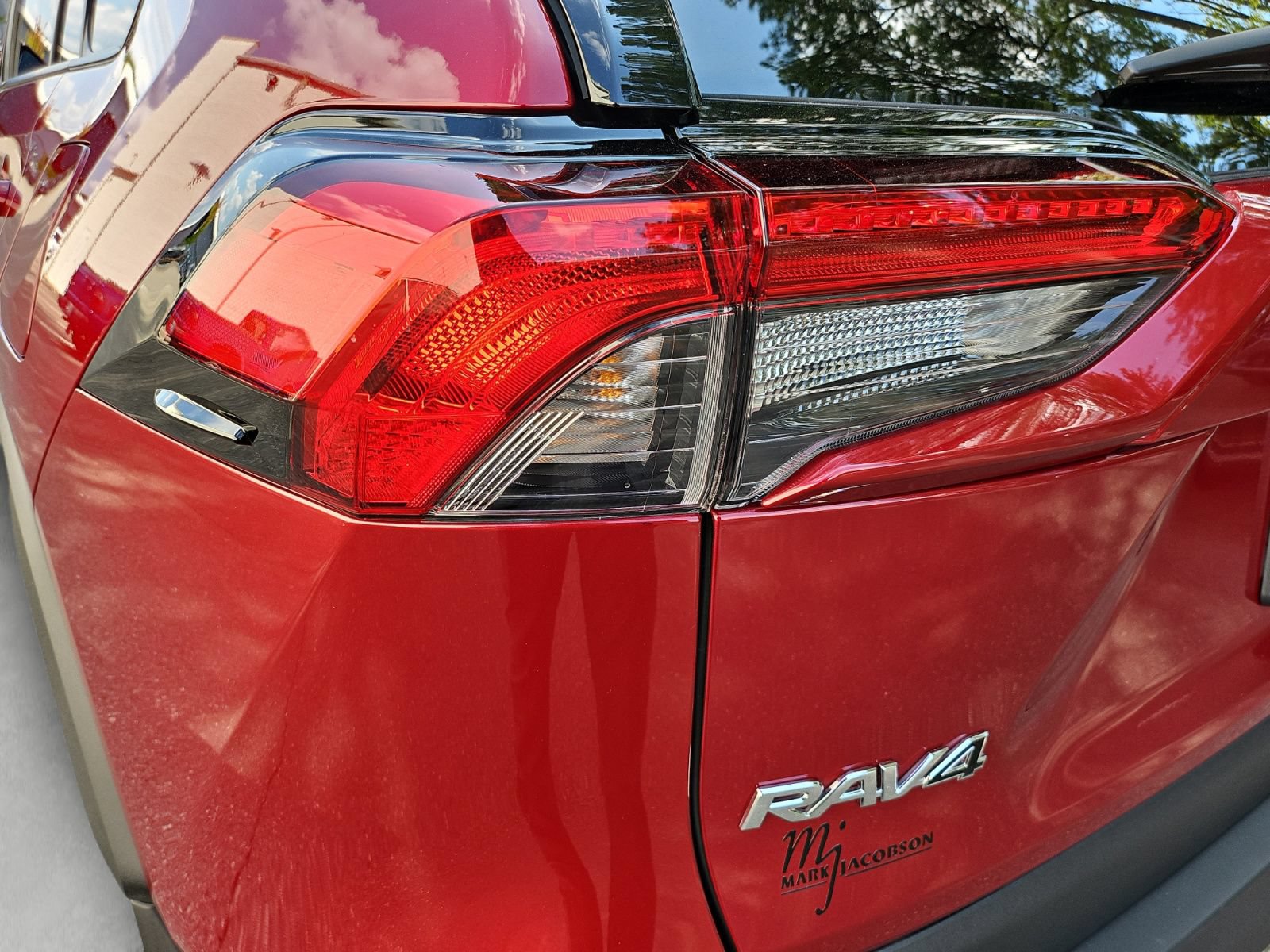 Used 2025 Toyota RAV4 XLE w/ Convenience Package AWD/4WD image 19